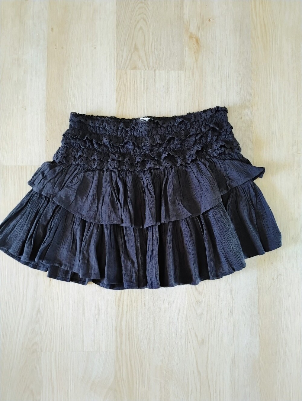 American Eagle Outfitters Black Tiered Ruffle Mini Skirt NWT